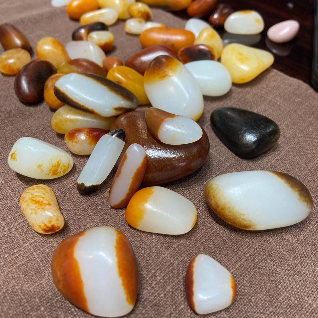 新疆天然和田戈壁石把玩石 一物一拍