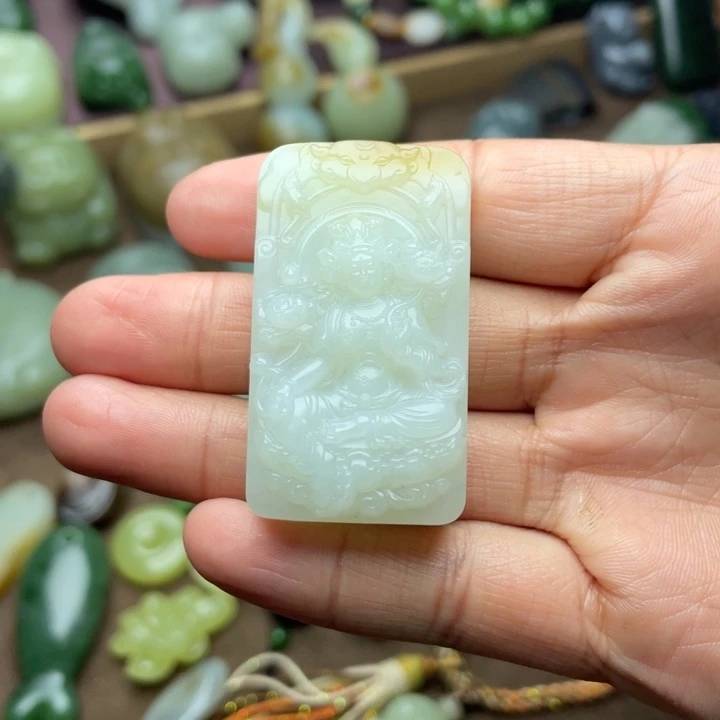 【闪购商品】颈饰未镶嵌和田玉和田玉特价糖料观音