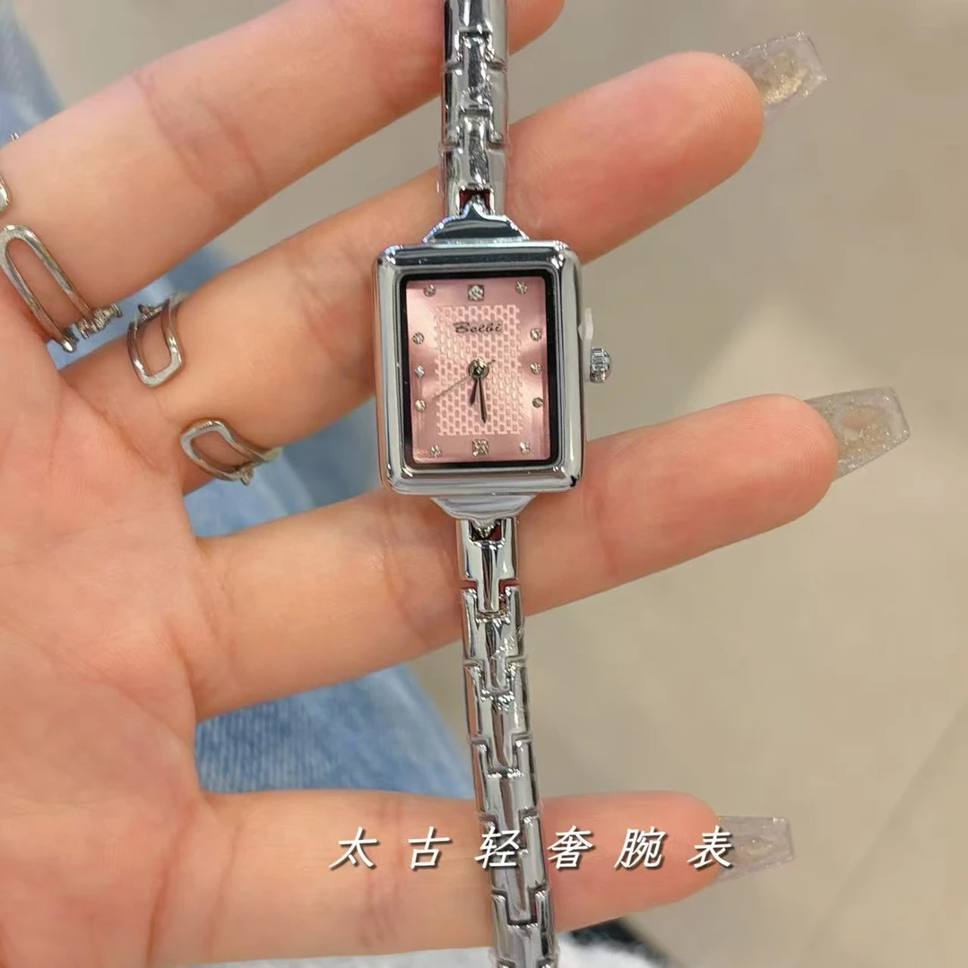 女士轻奢小众方形表盘细带炼条石英手表优雅百搭