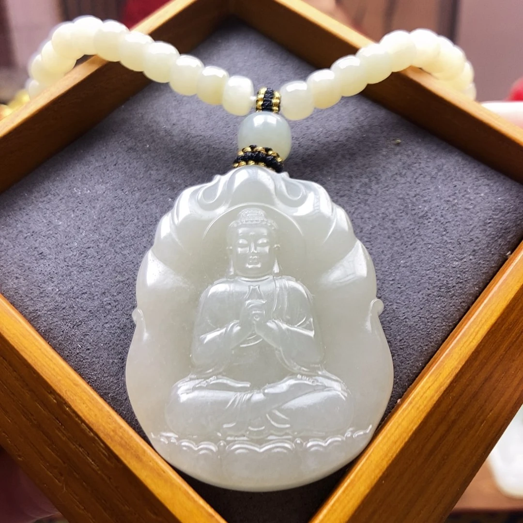 颈饰未镶嵌和田玉