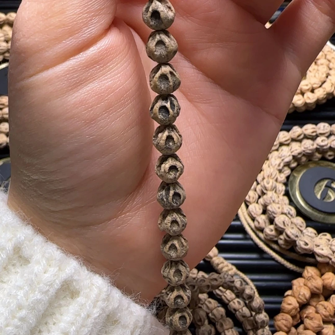 【闪购商品】柏香籽/百香籽吊坠胖*鱼