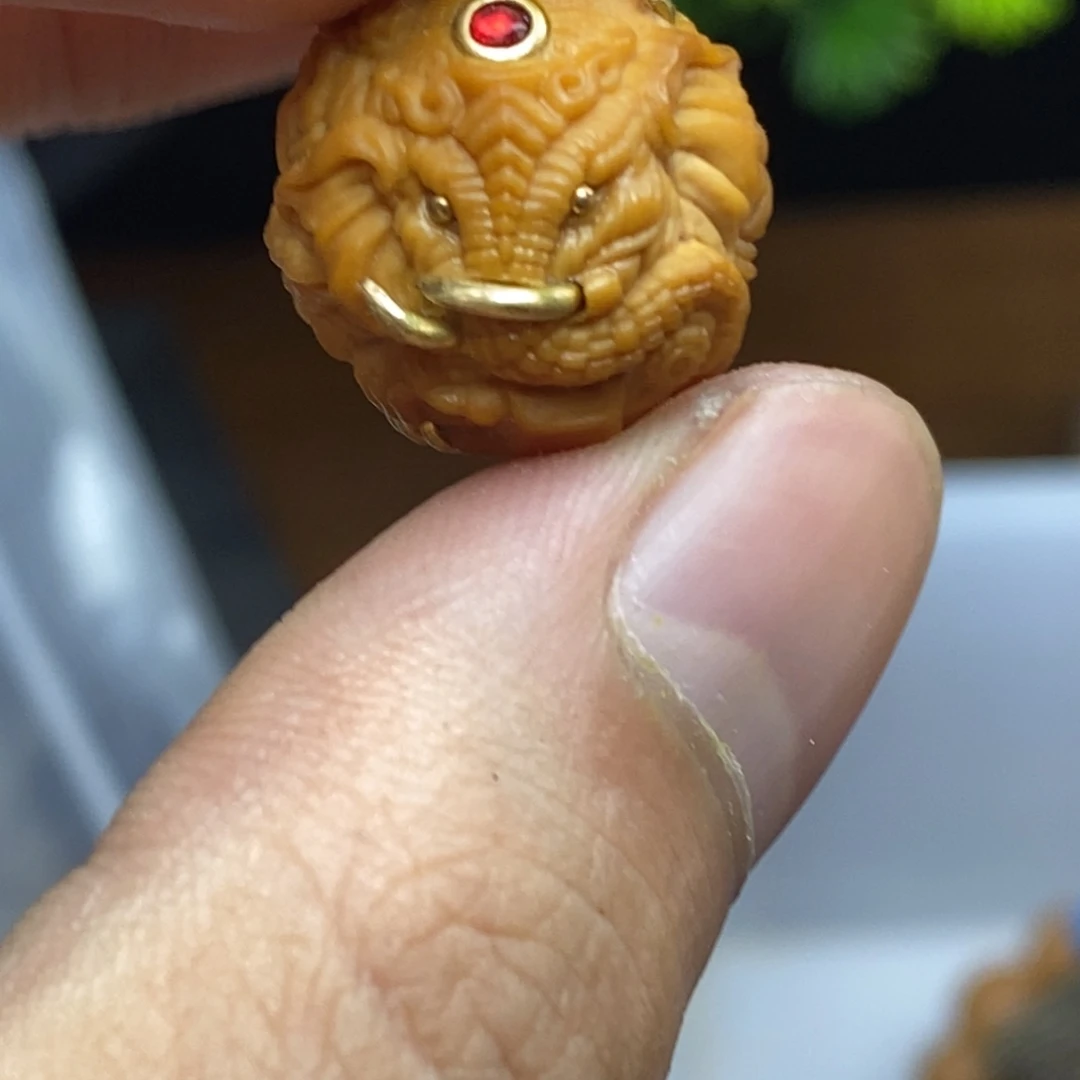 猴头核桃吊坠重工狮驼岭