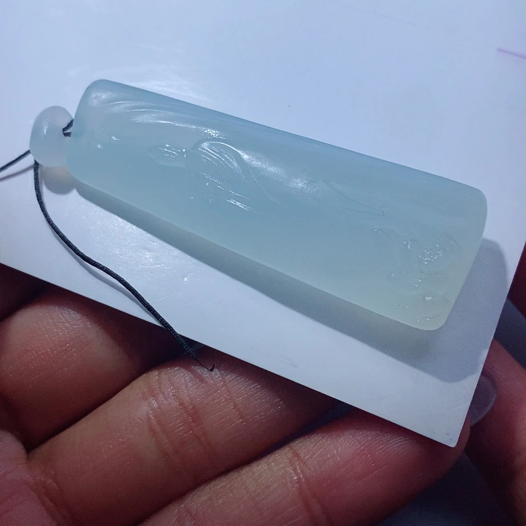 舍****定制翡翠未镶嵌翡翠