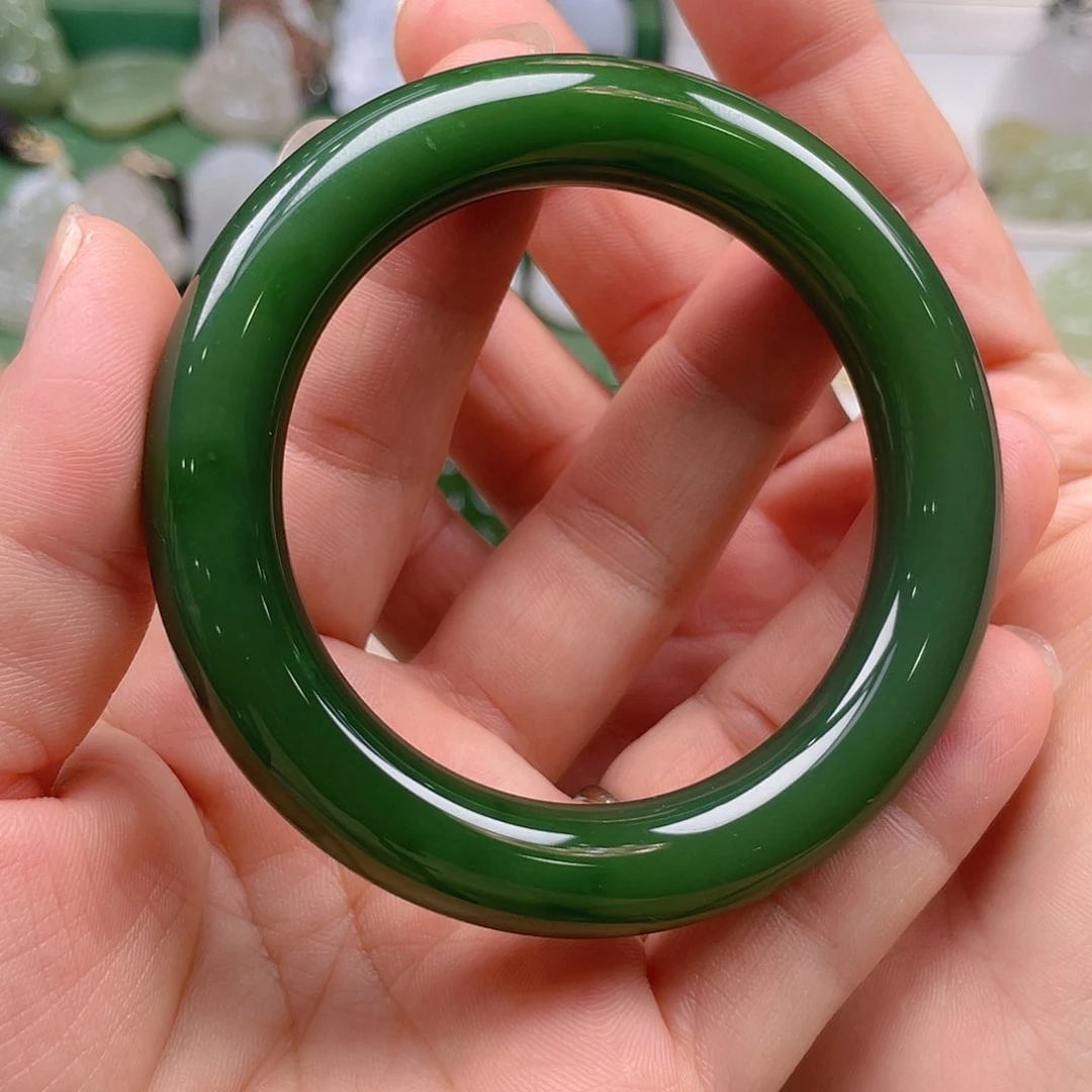 未镶嵌手镯和田玉（碧玉）