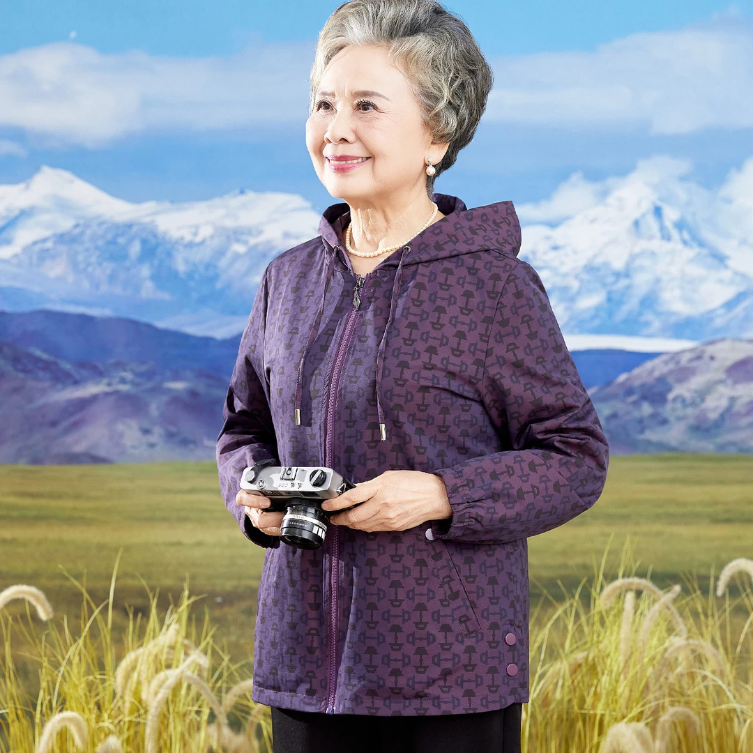 奶奶秋装风衣中老年人女装春秋季薄款翻领夹克外套老人上衣服新款
