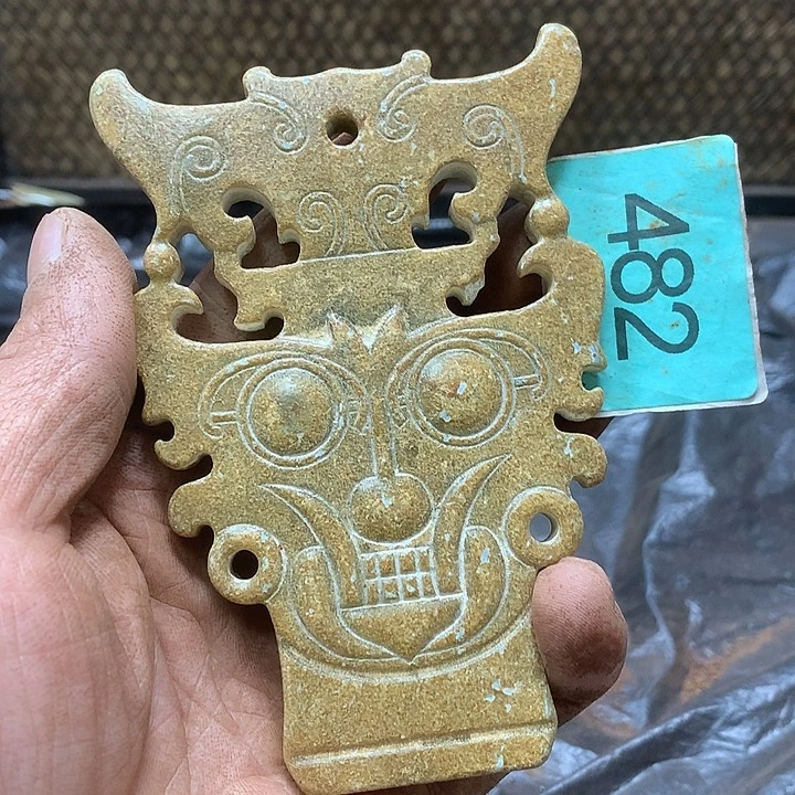 未镶嵌和田玉挂件