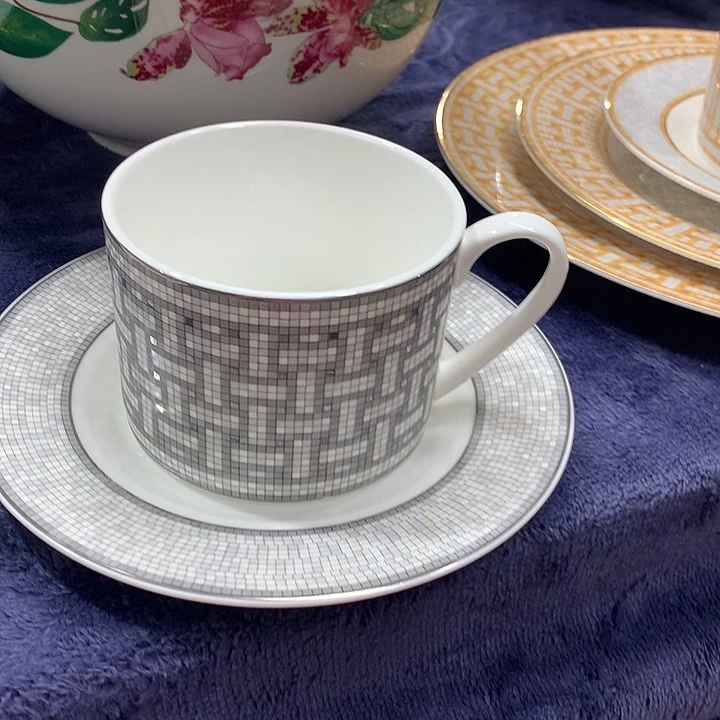瓷片咖啡☕️？全套服务
