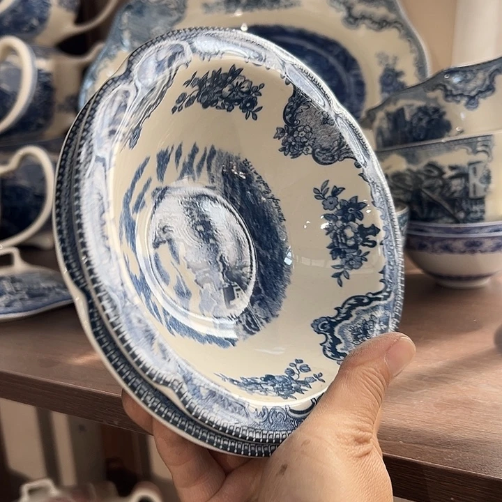 国营尾货蓝堡碗一对