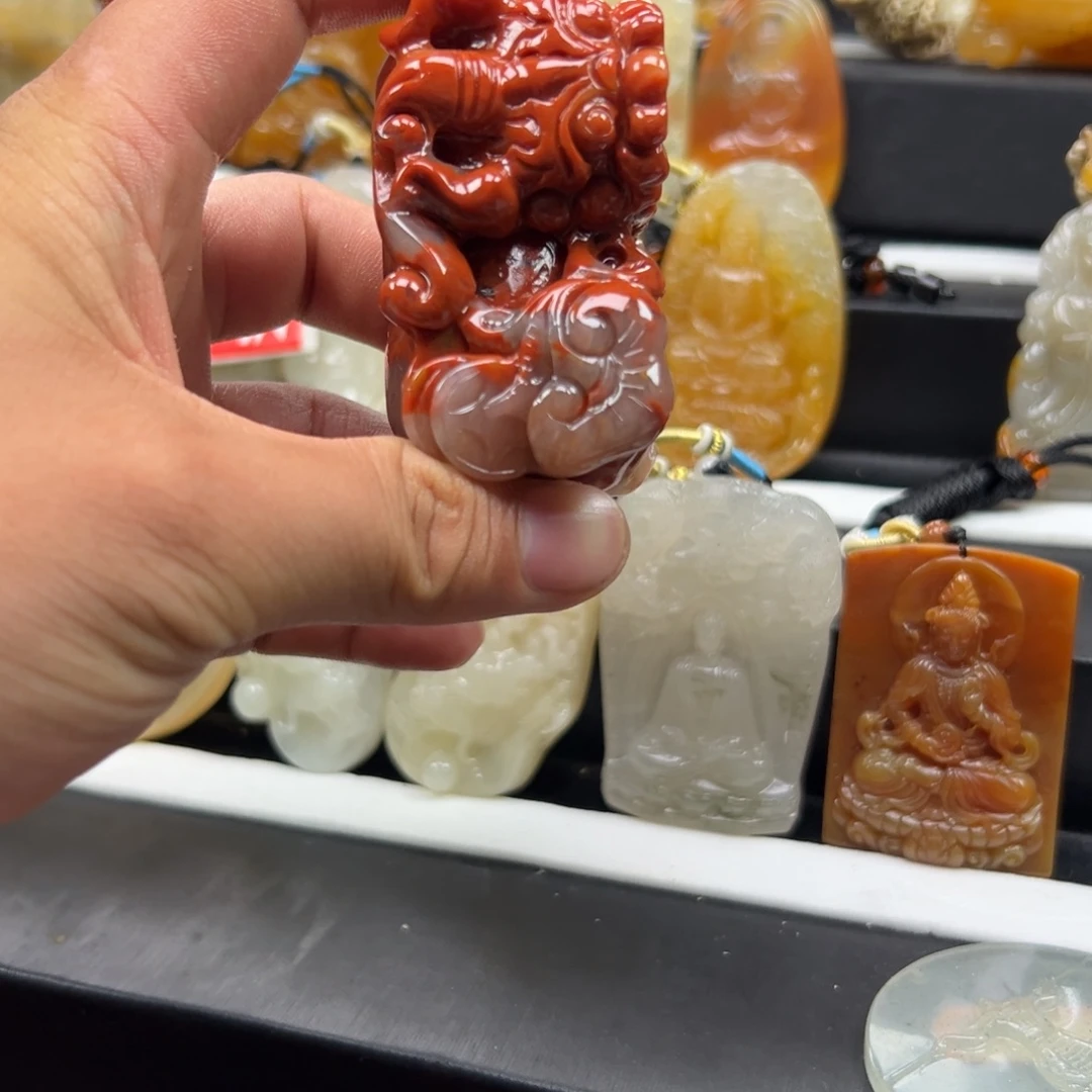 石英质玉（黄龙玉）未镶嵌多样性发货，发其一
