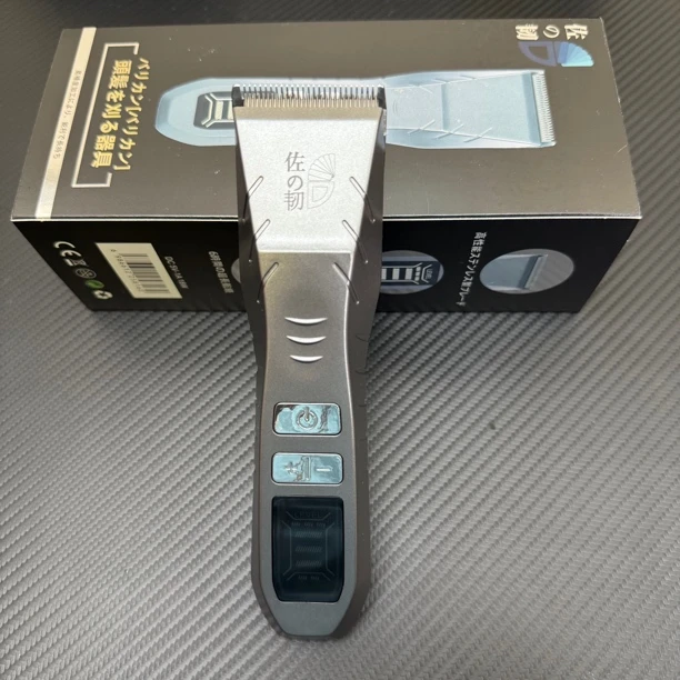 日本新升级全钢刀头长续航发廊专用理发器理发店渐变显示