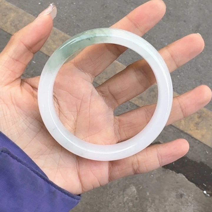 石英质玉手镯未镶嵌心***❤