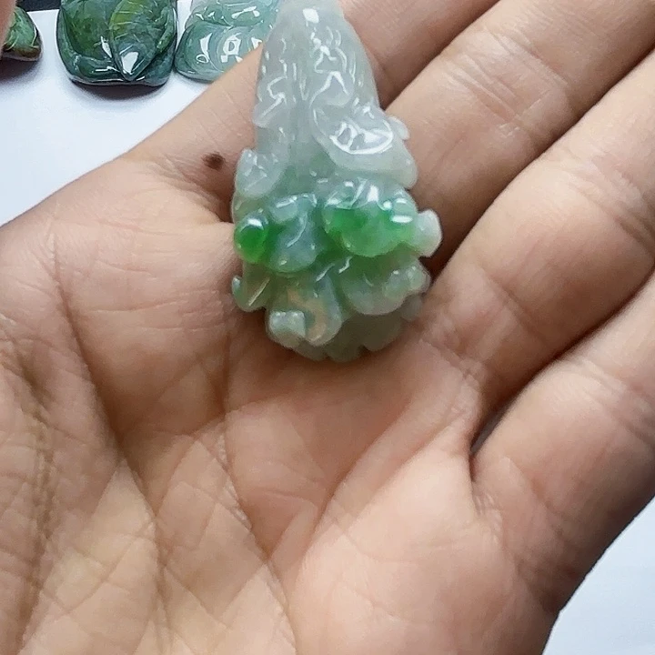 翡翠未镶嵌颈饰天然翡翠直播闪购