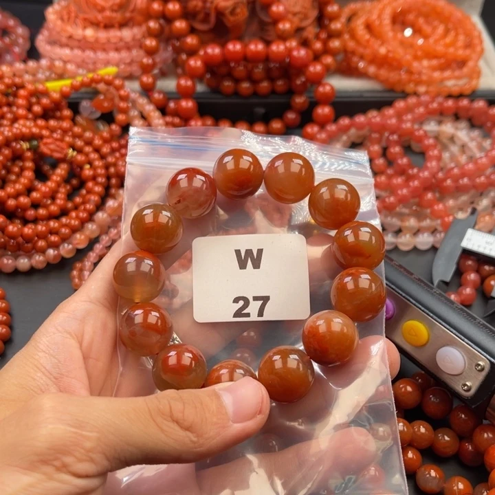S***r南红玛瑙未镶嵌多样性发货默认微瑕称重17mm