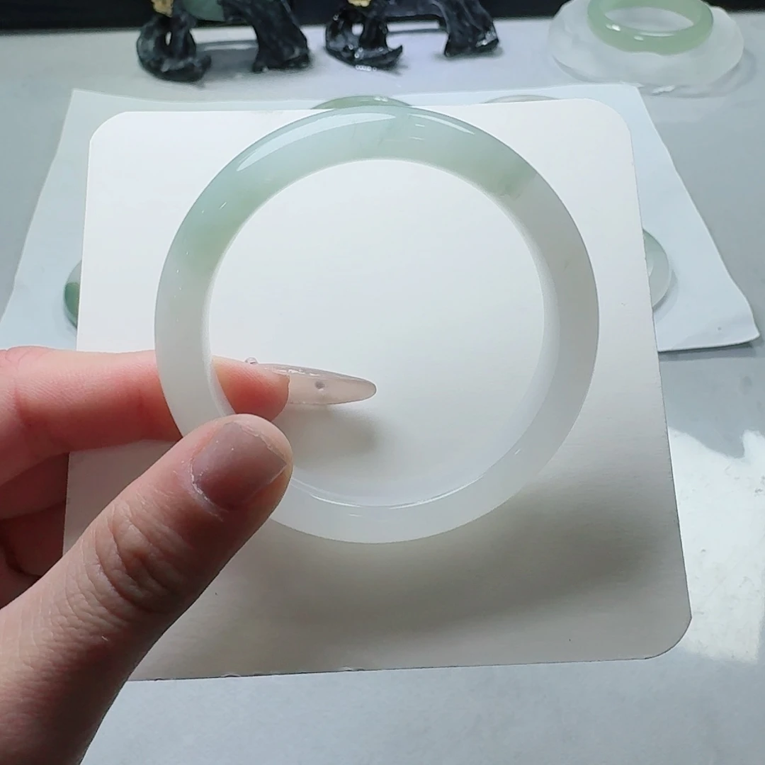 石英质玉手镯未镶嵌?***?