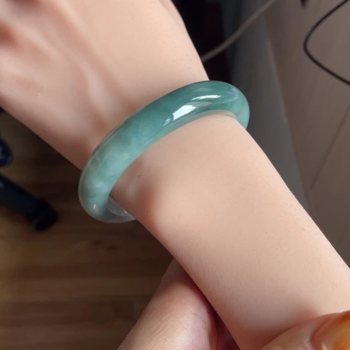 翡翠未镶嵌手镯07