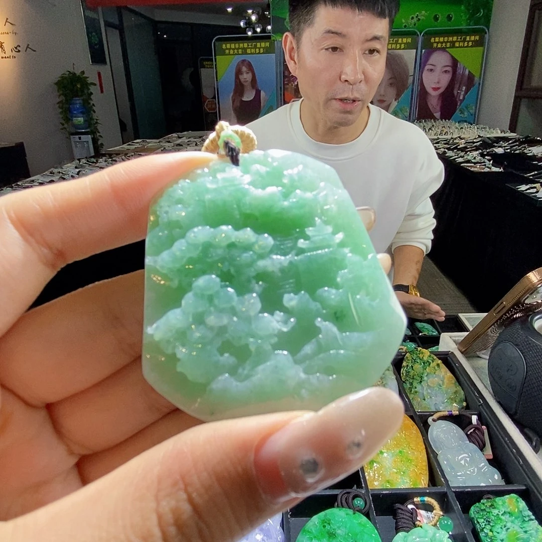 颈饰未镶嵌翡翠翡翠