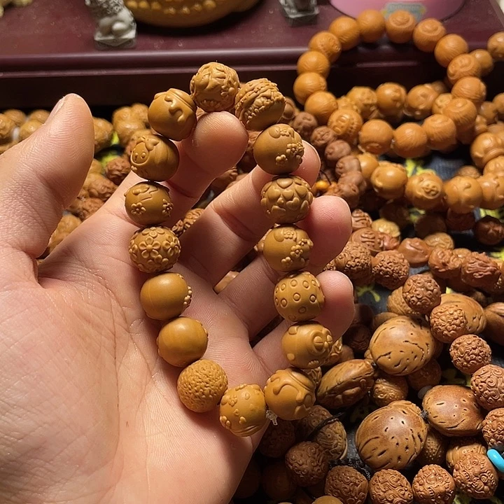 果*?云蝉猴头，多宝手串