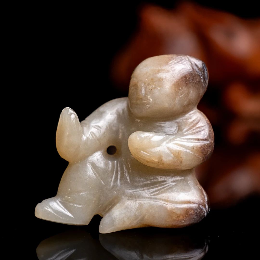 明代和田玉童子把件