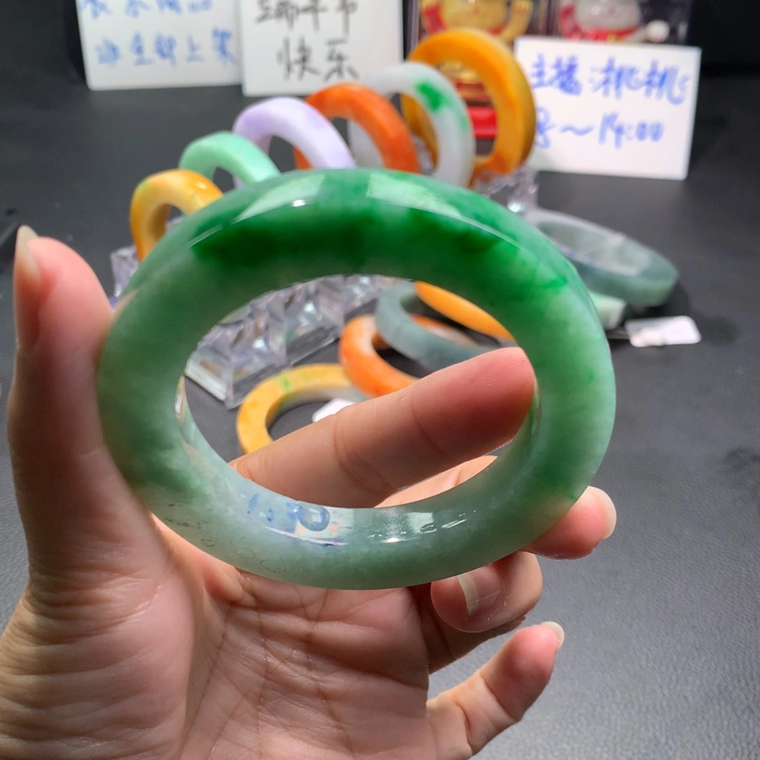 定制翡翠阳绿未镶嵌56.57美人条