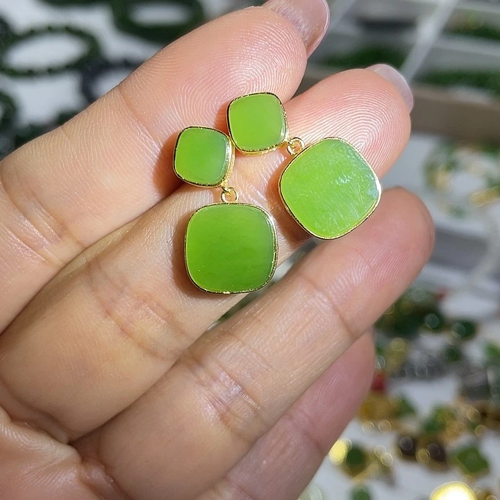 用***2银S925镶嵌和田玉（碧玉）耳饰