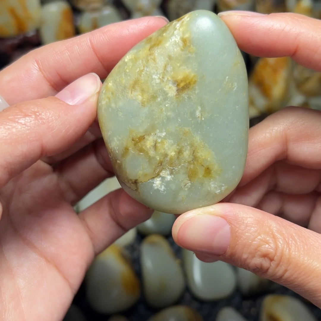 和田玉（青玉）A24未镶嵌