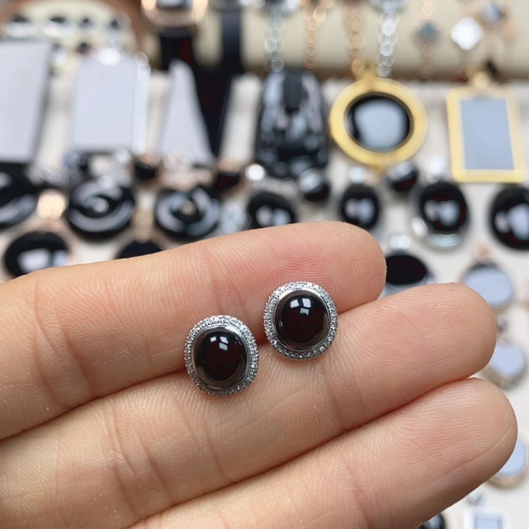 翡翠18K金镶嵌耳饰