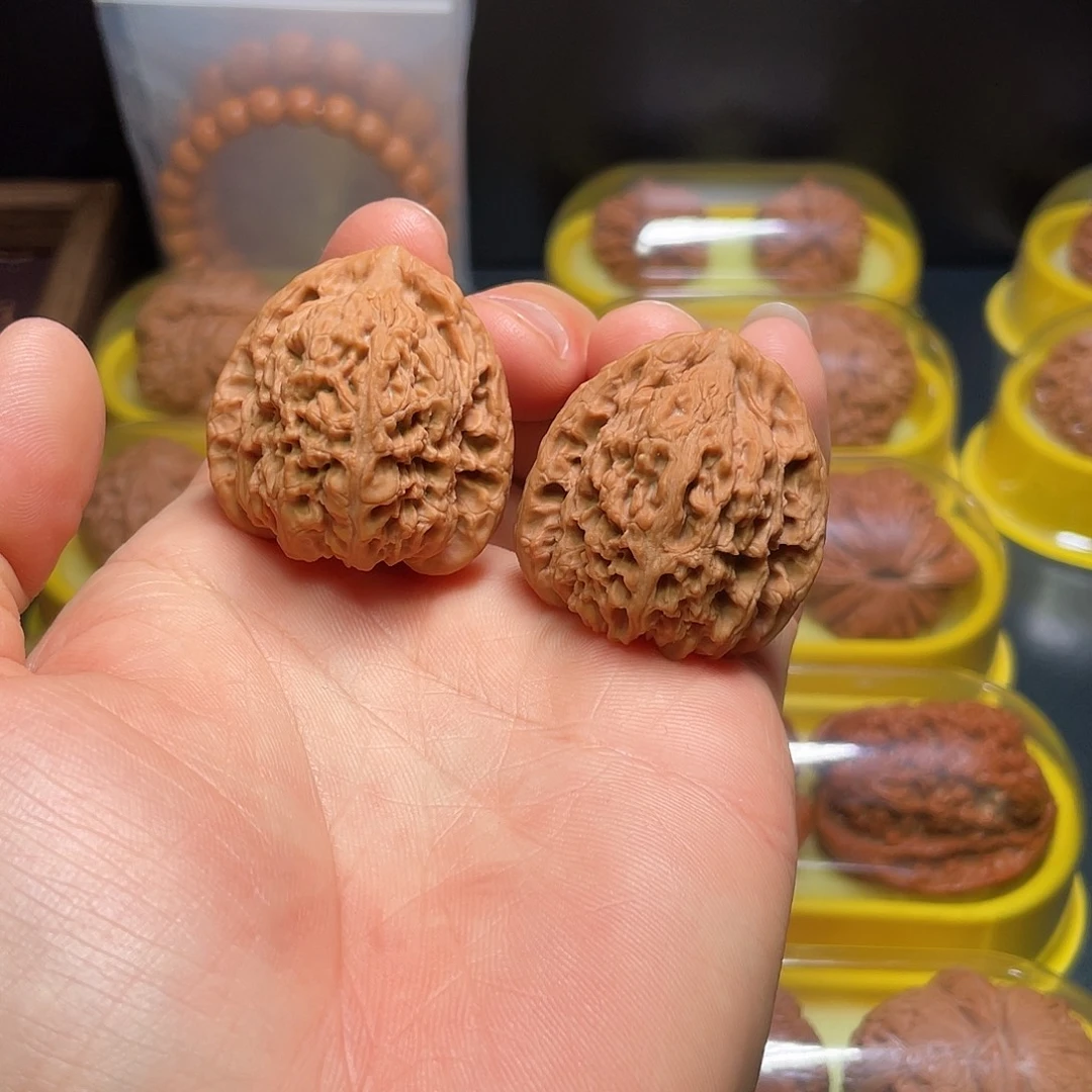 文玩核桃吊坠36尺南疆石