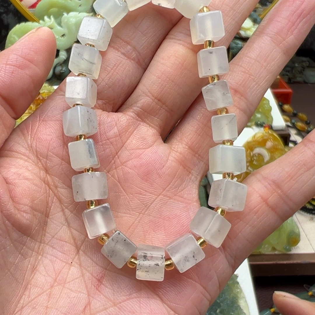 岫玉未镶嵌挂件手链