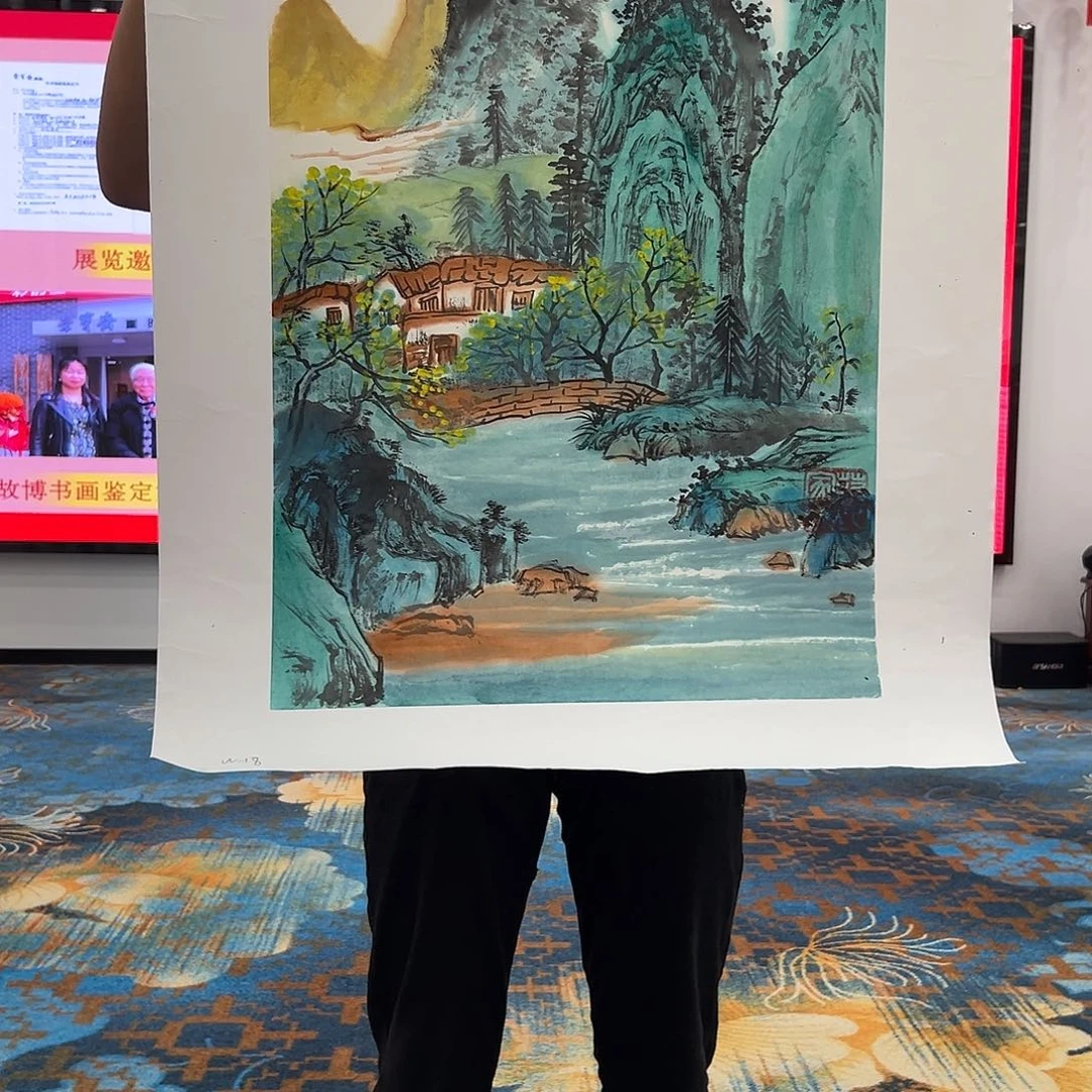 国画画家苏珊作品家里