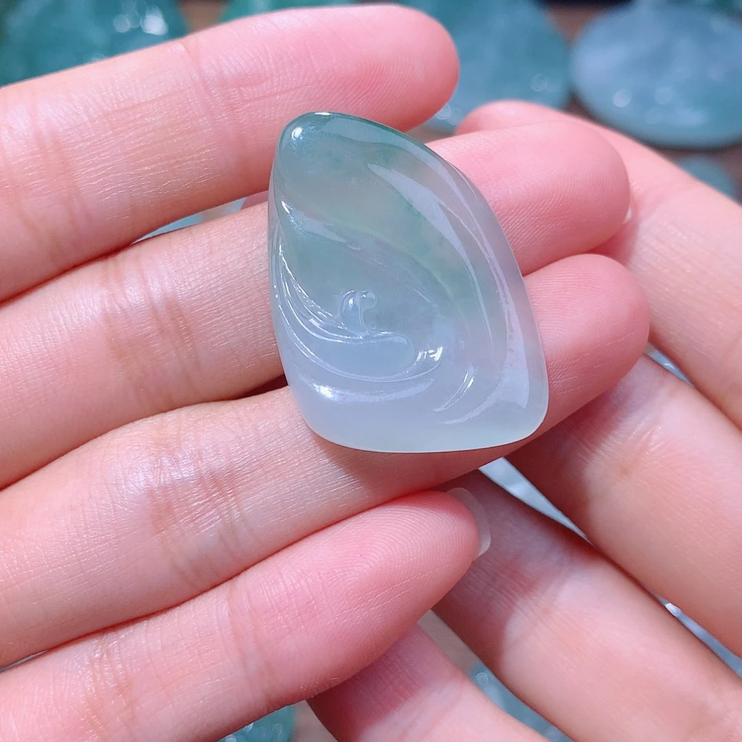 颈饰未镶嵌翡翠悟道