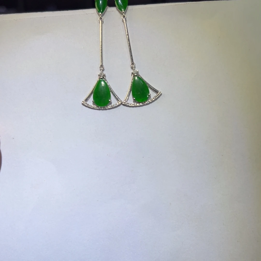 翡翠颈饰18K金镶嵌耳环