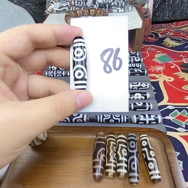 茵***宝未镶嵌颈饰玛瑙/玉髓