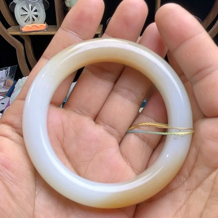 【闪购商品】未镶嵌手镯和田玉