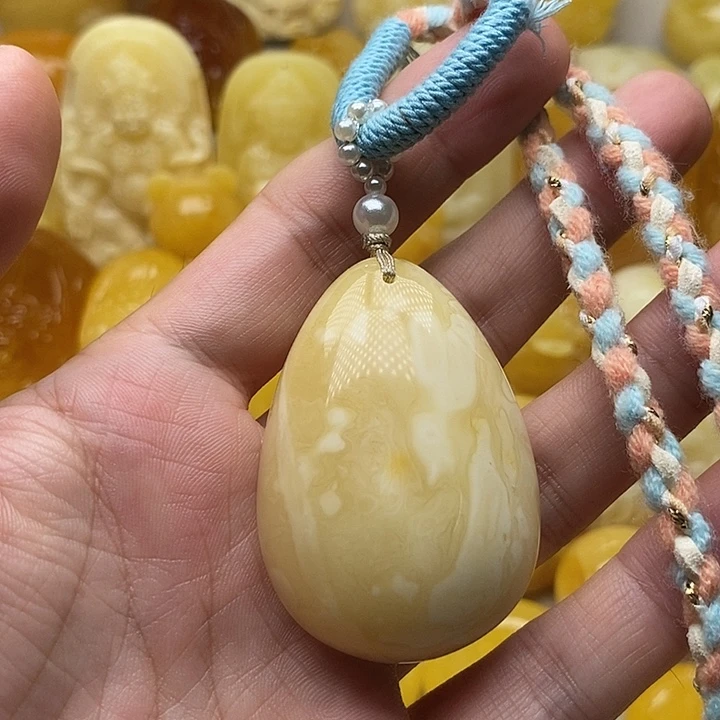 琥珀颈饰未镶嵌琥珀蜜蜡吊坠