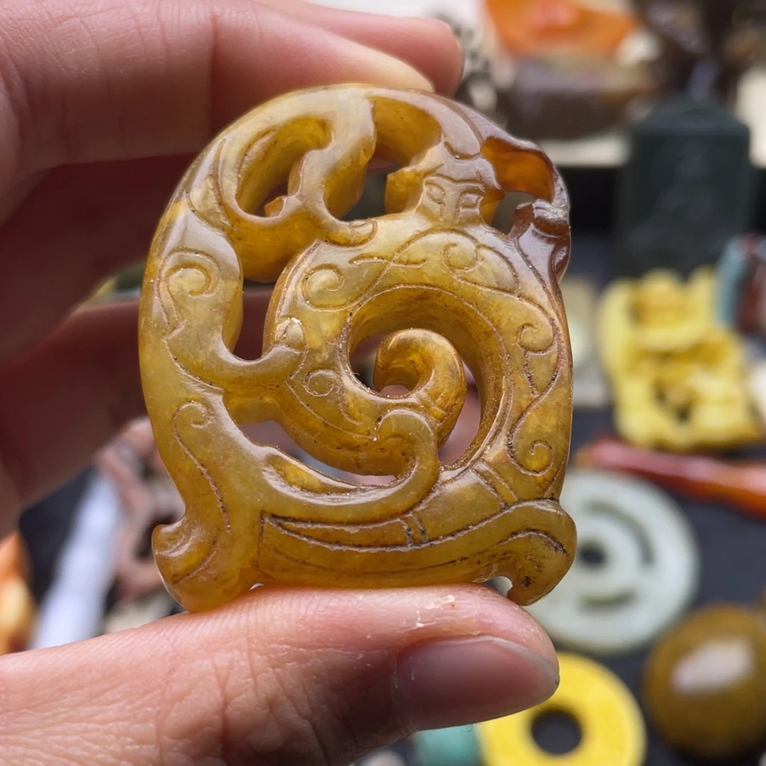 未镶嵌蛇纹石玉颈饰46