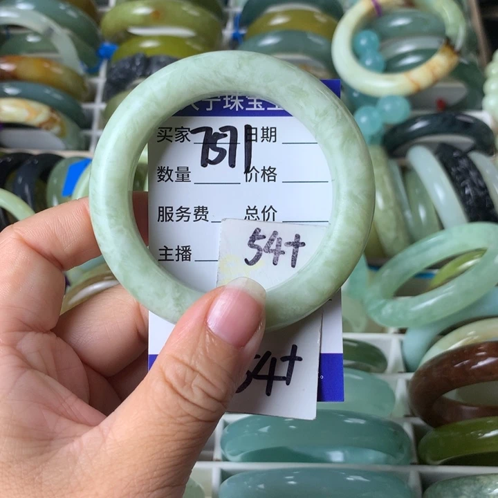 未镶嵌蛇纹石玉手镯7571