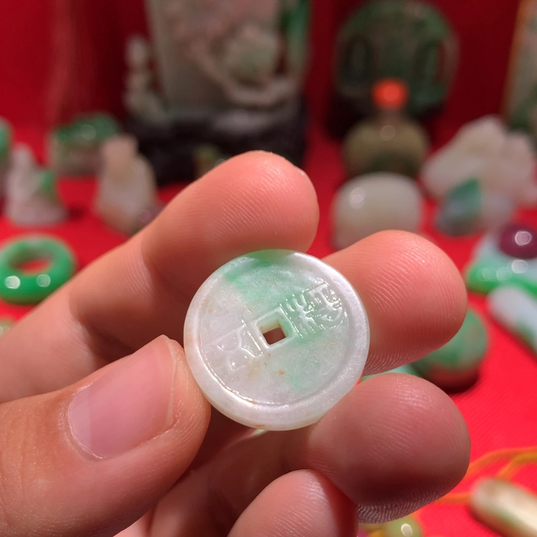 吉***A未镶嵌挂件翡翠翡翠