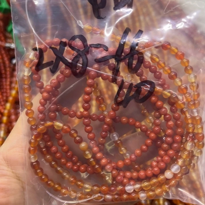 蛇纹石玉吊坠合金阿***格