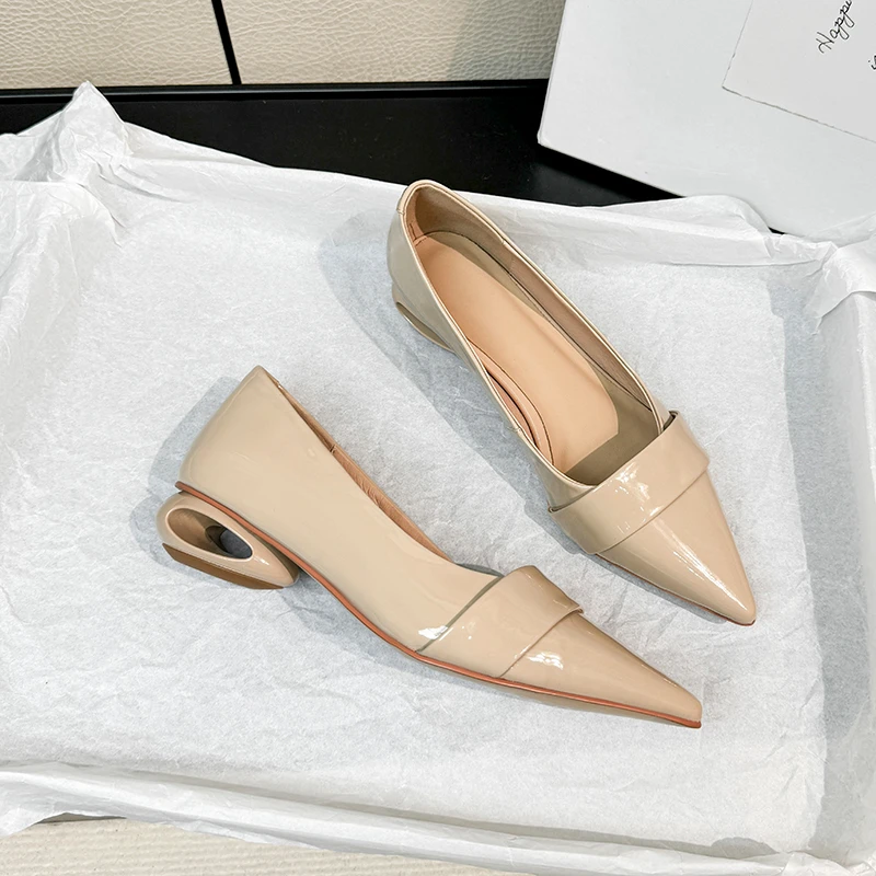 真皮法式裸色尖头浅口单鞋女2025新款春秋低跟粗跟通勤工作小皮鞋