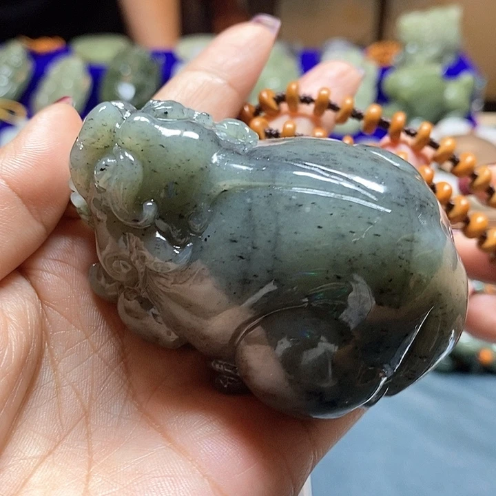 未镶嵌和田玉挂件