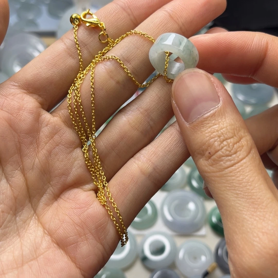 翡翠未镶嵌颈饰天然翡翠Ａ货