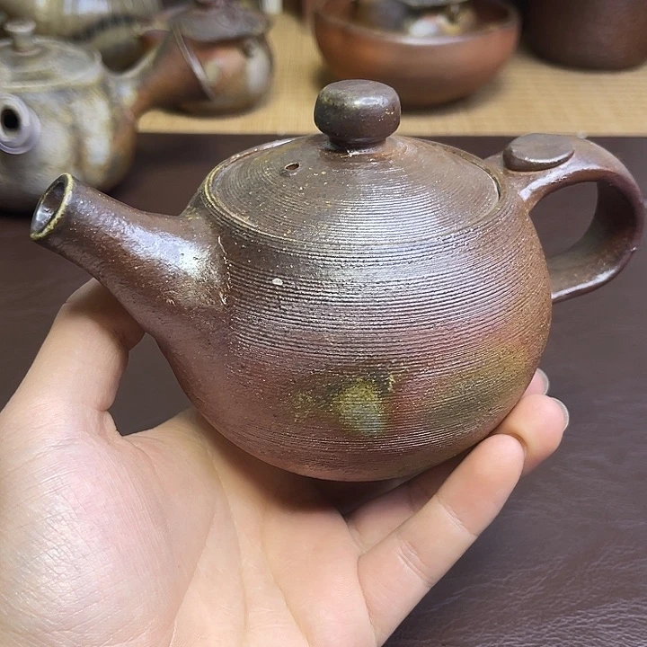 齐藤隆 后手壶 备前烧