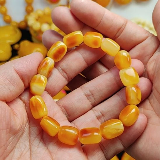 蜜蜡未镶嵌手串手串10米。
