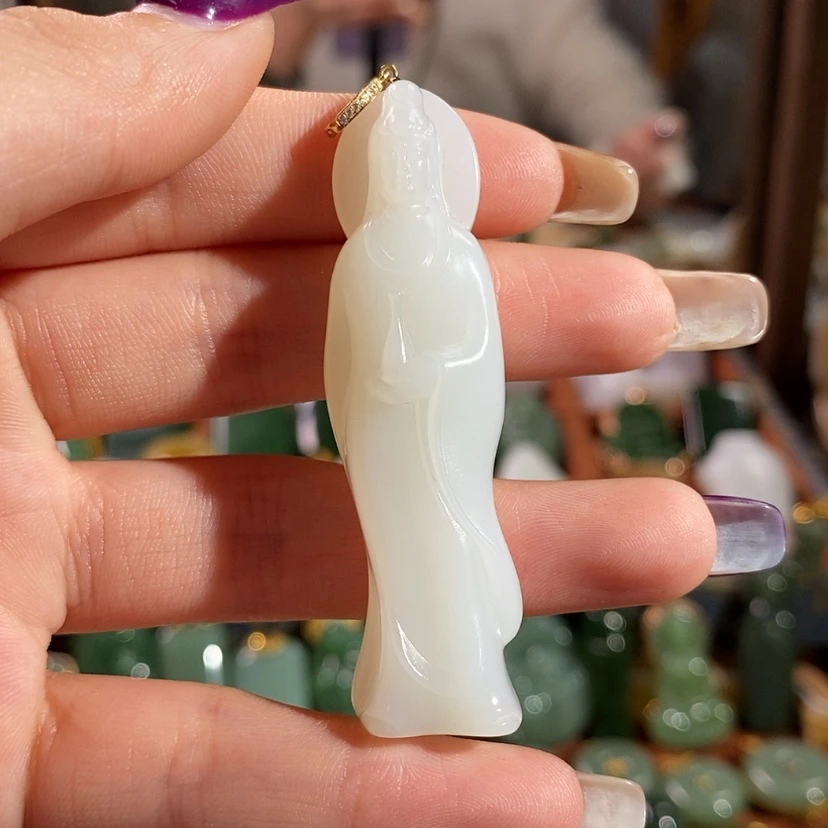 【闪购商品】吊坠(赠链)未镶嵌和田玉