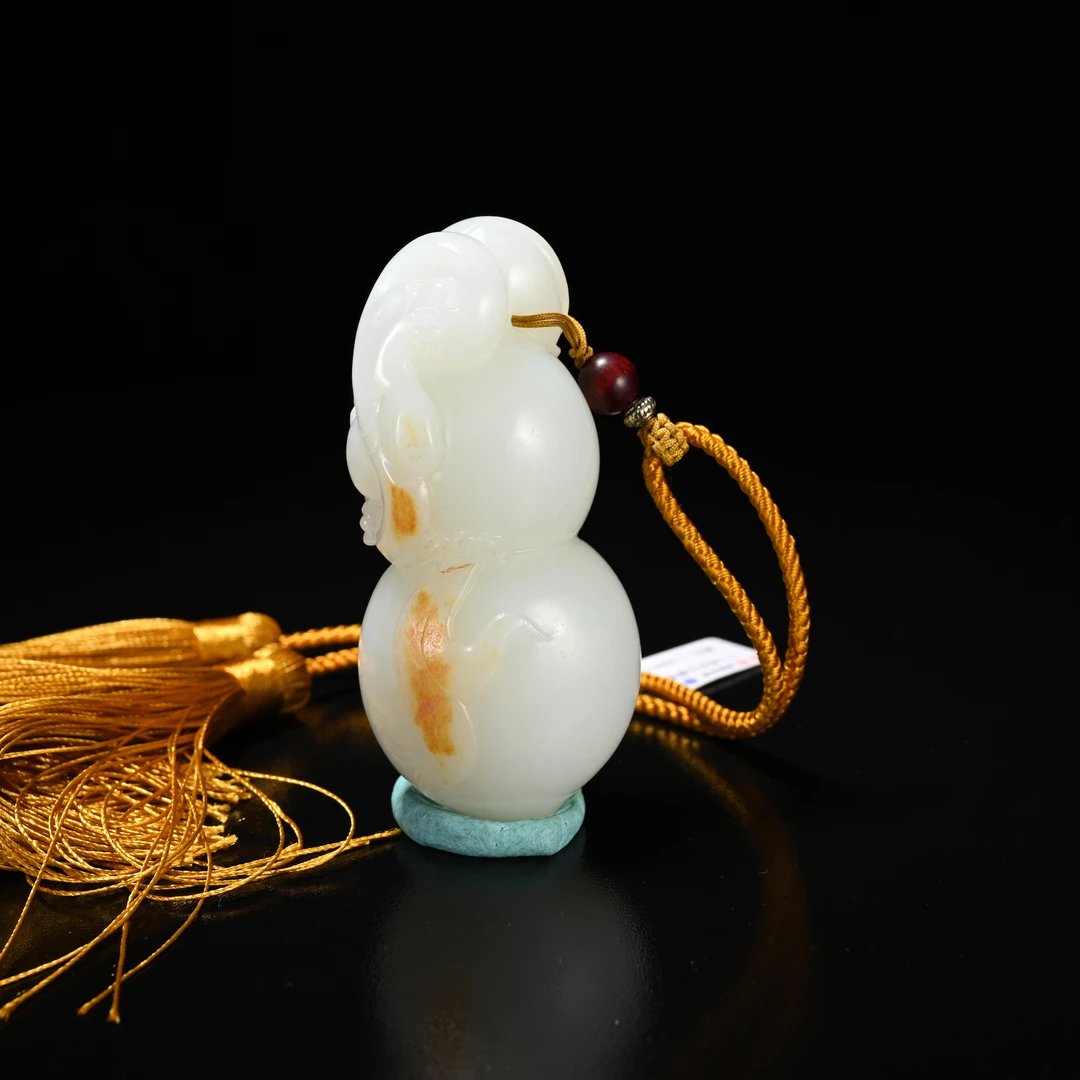 Lot8815 25YU105706和田玉双貔献瑞摆件(籽)/匡时