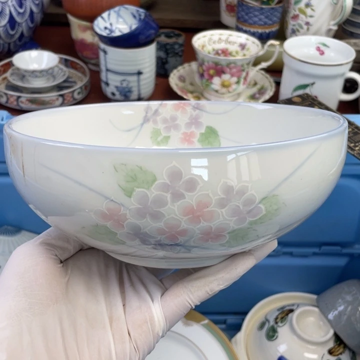 他家瓷器真美…开播了