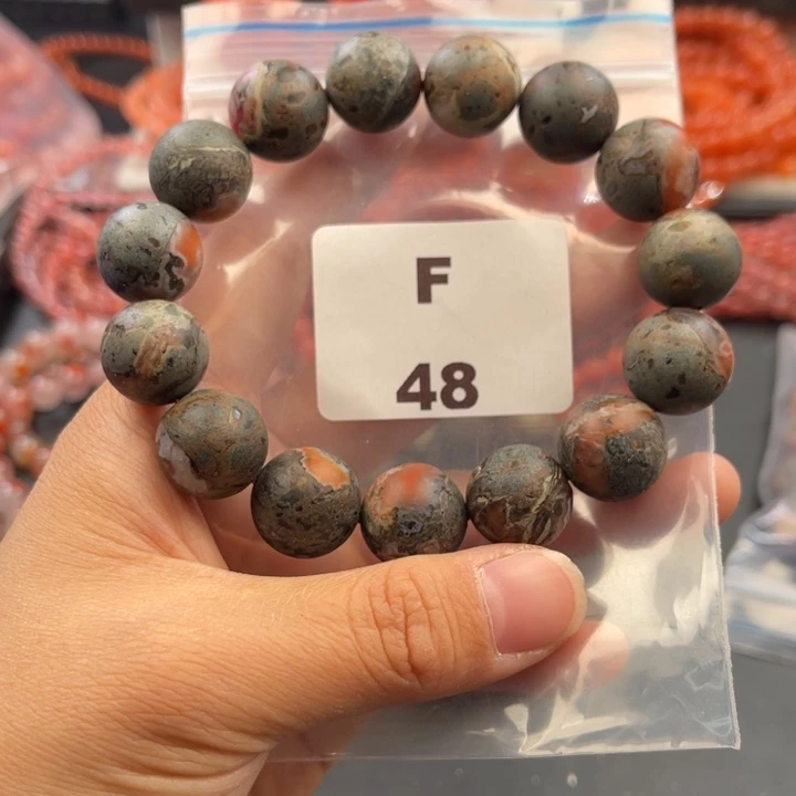 南红玛瑙未镶嵌多样性发货默认微瑕称重15mm