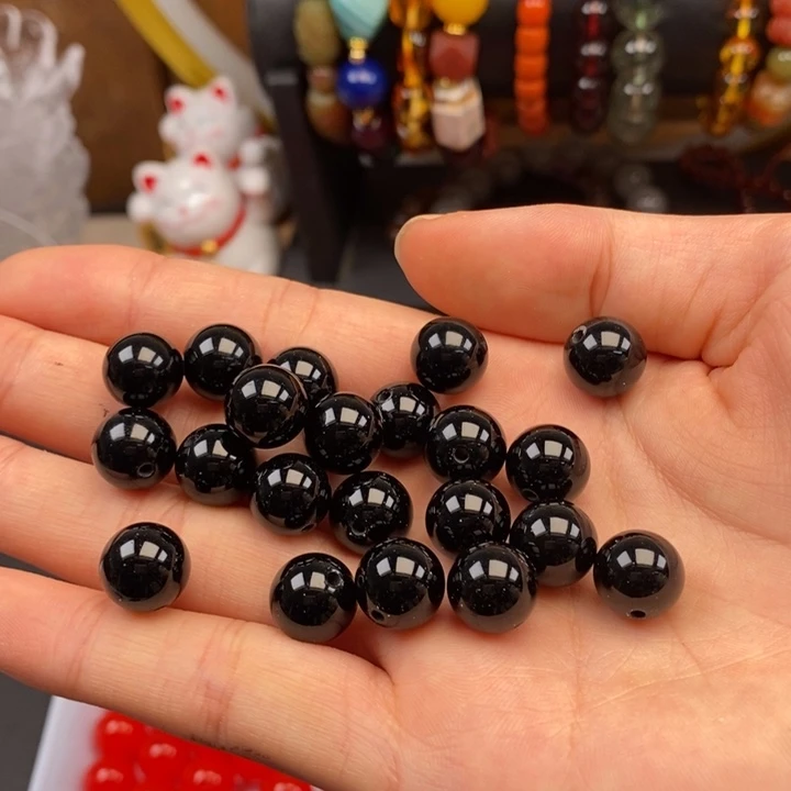 未镶嵌黑玛瑙卡10的50个玛瑙/玉髓