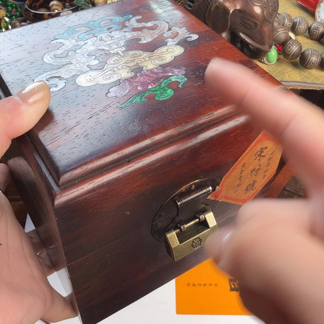 滴血莲花菩提手串