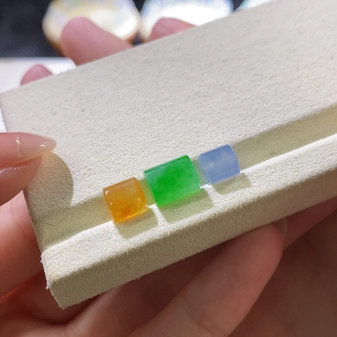 未镶嵌挂件翡翠一组价，桶珠，可以单出